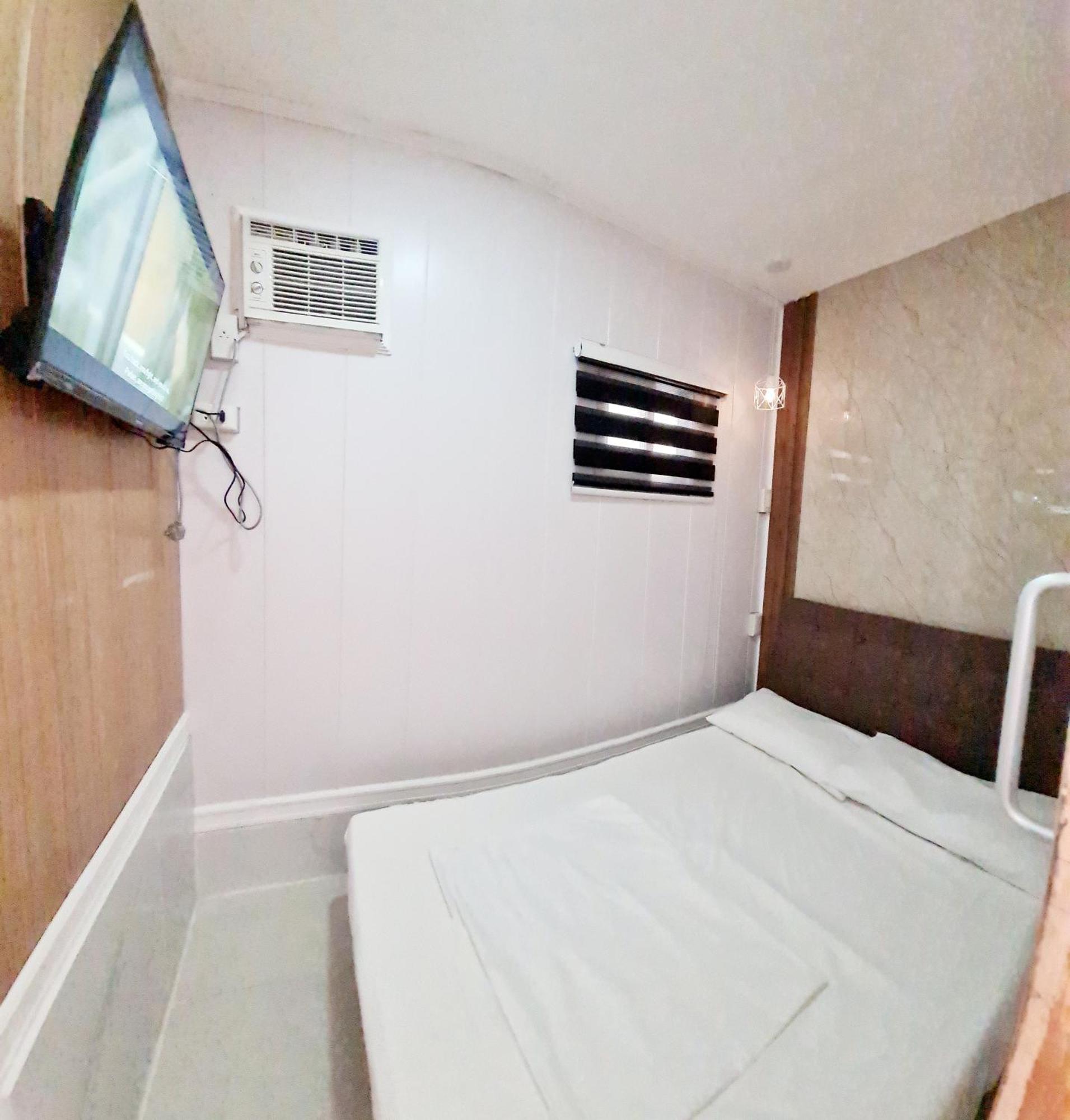 Dasma Lofts Hotel Near Dela Salle Dasma Dasmarinas Εξωτερικό φωτογραφία